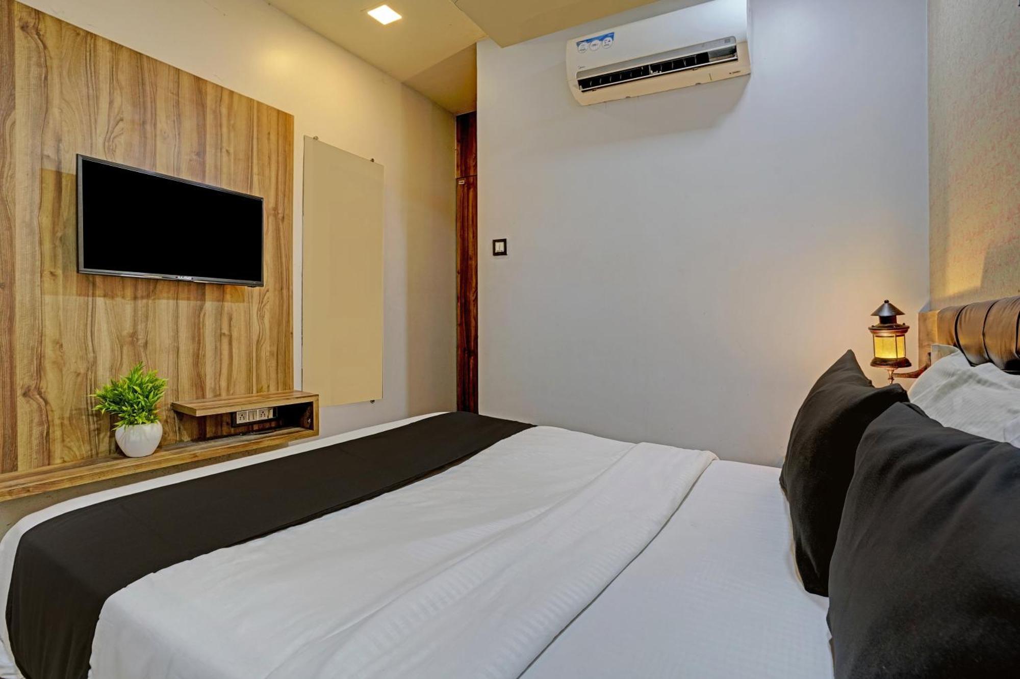 Hotel O Blue Inn Residence Near R City Mall Mumbai Dış mekan fotoğraf