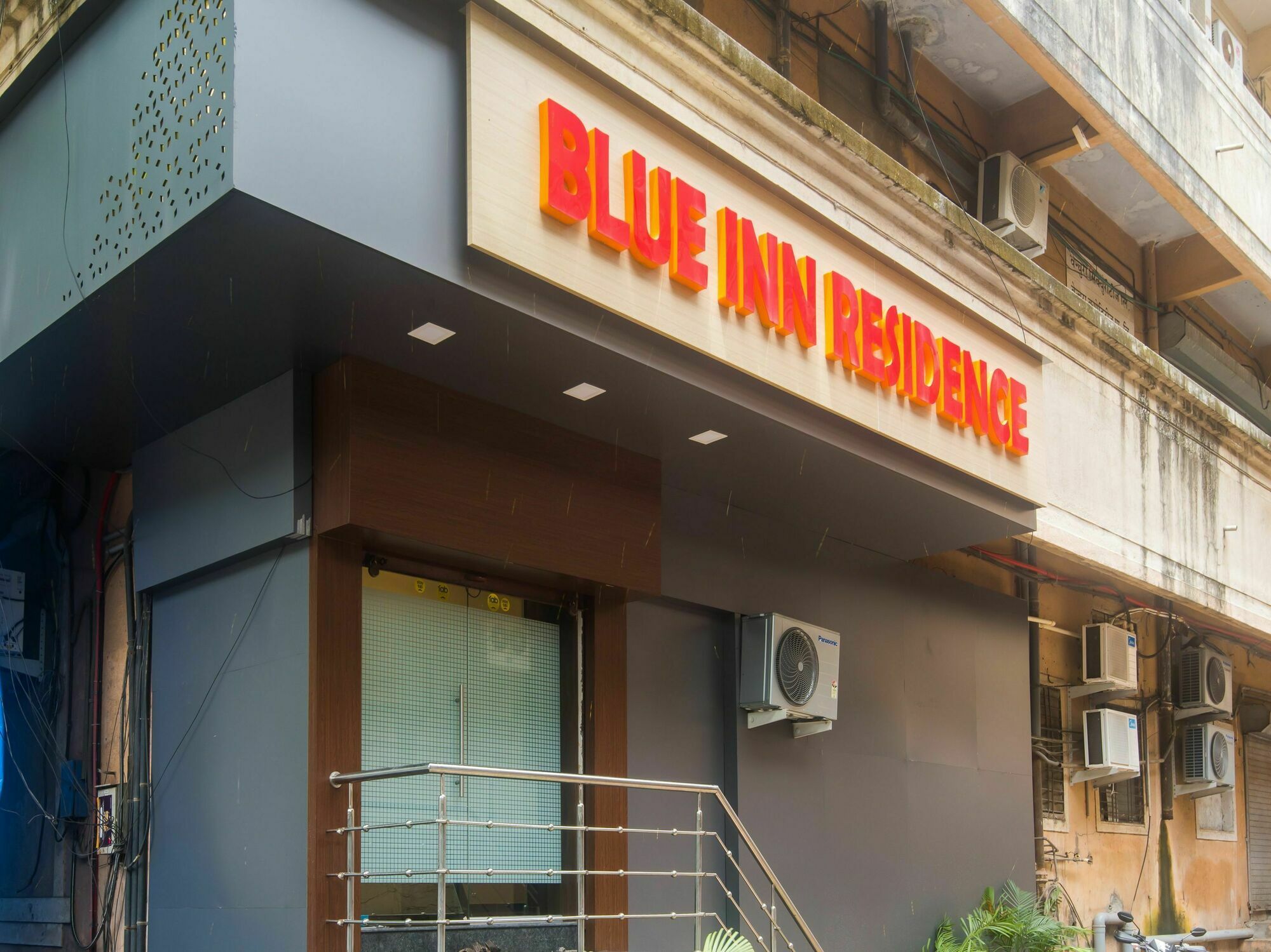 Hotel O Blue Inn Residence Near R City Mall Mumbai Dış mekan fotoğraf